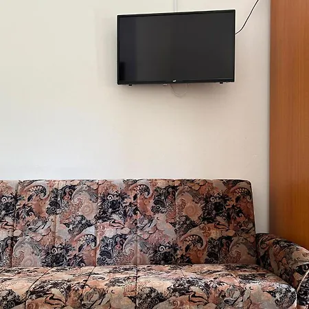 Appartement Awesome In Pomer